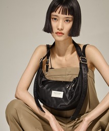 beautiful people（ビューティフルピープル）の「【beautiful people/ビューティフルピープル】《STUDIOUS別注》《新型》ナイロンムーンショルダーバッグ/三日月バッグ（ショルダーバッグ）」