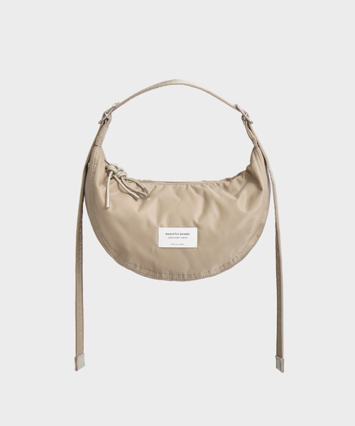 beautiful people（ビューティフルピープル）の「【beautiful people/ビューティフルピープル】《STUDIOUS別注》《新型》ナイロンムーンショルダーバッグ/三日月バッグ（ショルダーバッグ・レディース・ブラック/ベージュ・FREE）」の22枚目の写真