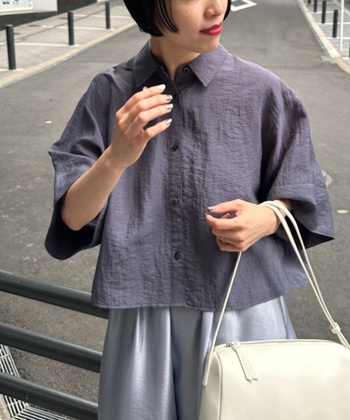 A part by(アパートバイ)の「ワイドスリーブショートシャツ(シャツ/ブラウス・レディース・ネイビー/アイボリー/ブルー系その他3・FREE)」の3枚目の写真