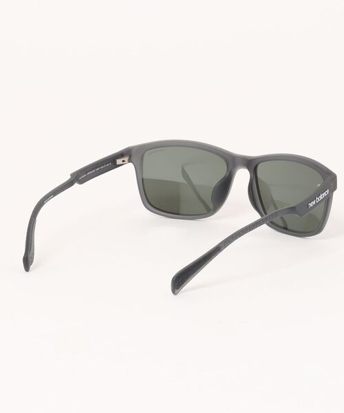 NEW BALANCE（ニューバランス）の「【new balance/ニューバランス】スクエア 偏光サングラス NBS08120X C04P（サングラス・メンズ・グレー・FREE）」の3枚目の写真