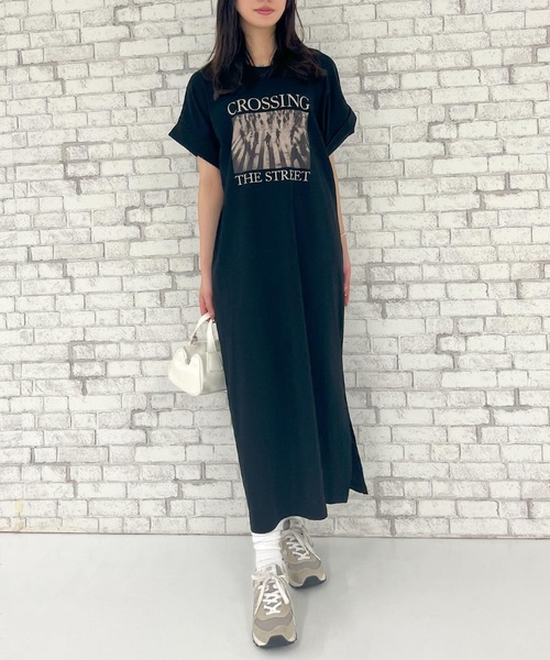 ANAP(アナップ)の「フォトプリント Tシャツ ワンピース(ワンピース・レディース・ブラック/ライトグレー・FREE)」の18枚目の写真
