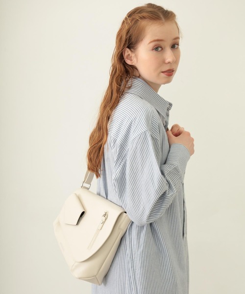 MILKFED.（ミルクフェド）の「ASYMMETRY FLAP BAG（ショルダーバッグ・レディース・オフホワイト/ブラック/バーガンディー・ONE SIZE）」の10枚目の写真