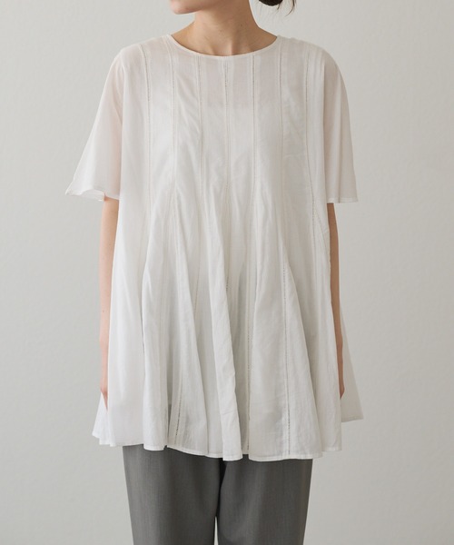 新品 タグ付き レリアン ハシゴレースチュニック ベージュ系 サイズ9 新品 タグ付き レリアン ハシゴレースチュニック ベージュ系