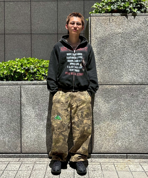 Oriens JOURNAL STANDARD(オリエンス ジャーナルスタンダード)の「【Praying/プレイング】 Girl and Cigarette Hoodie PRAY240887-0(パーカー・レディース・ブラック・X-SMALL)」の5枚目の写真