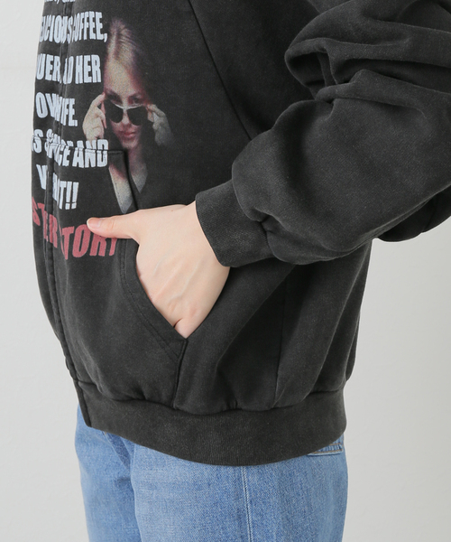 Oriens JOURNAL STANDARD(オリエンス ジャーナルスタンダード)の「【Praying/プレイング】 Girl and Cigarette Hoodie PRAY240887-0(パーカー・レディース・ブラック・X-SMALL)」の14枚目の写真