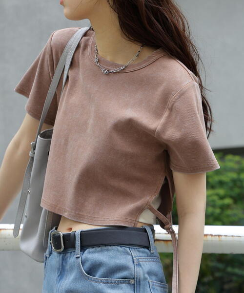 FREE'S MART(フリーズマート)の「ヴィンテージ加工サイドベルトT(Tシャツ/カットソー・レディース・ブラック/ホワイト/ブラウン・FREE)」の3枚目の写真