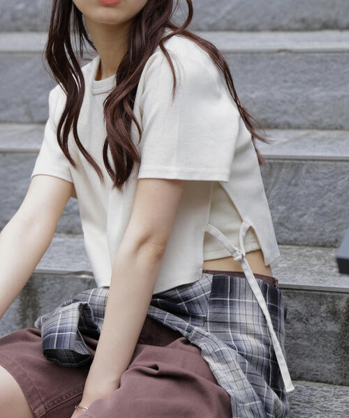 FREE'S MART(フリーズマート)の「ヴィンテージ加工サイドベルトT(Tシャツ/カットソー・レディース・ブラック/ホワイト/ブラウン・FREE)」の17枚目の写真