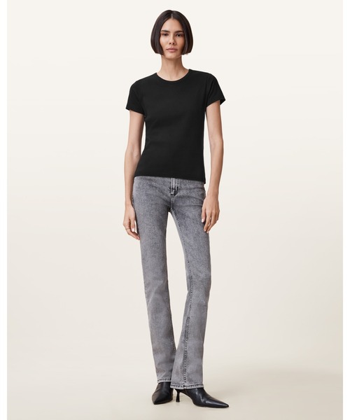 ALLSAINTS(オールセインツ)の「STEVIE SLIM FIT SHORT SLEEVE T-SHIRT | STEVIE スリム フィット 半袖 Tシャツ(Tシャツ/カットソー・レディース・ブラック・S/M/L/XS)」の5枚目の写真