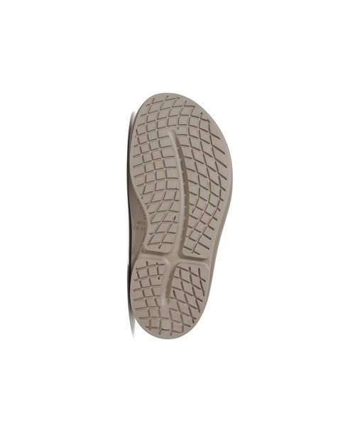 OOFOS（ウーフォス）の「OOFOS OOmega OOahh（サンダル・レディース・ベージュ/ブラック・25/24/23/28/27/26）」の12枚目の写真