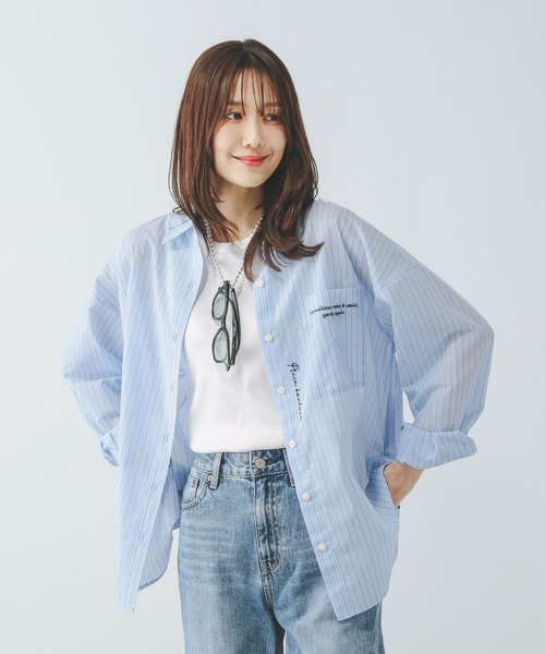 GLOBAL WORK(グローバルワーク)の「レタード刺繍シャツ/494039(シャツ/ブラウス・レディース・ホワイト/ストライプ・LARGE/MEDIUM)」の2枚目の写真