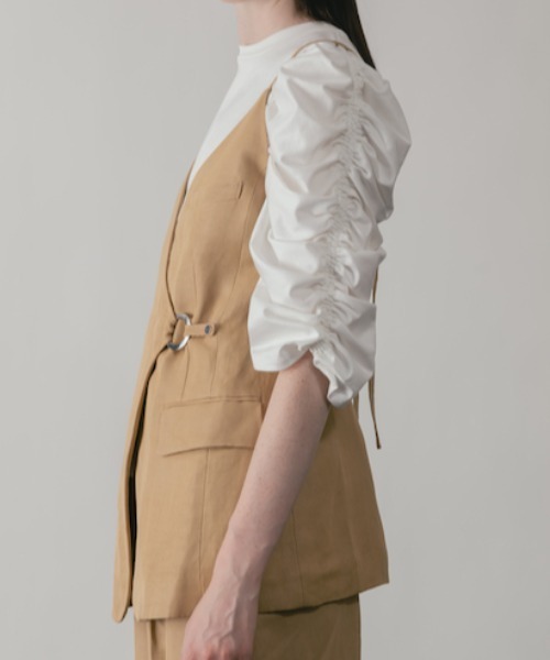 CINOH(チノ)の「LINEN GILET(ベスト・レディース・ベージュ/グレー・36/38)」の19枚目の写真