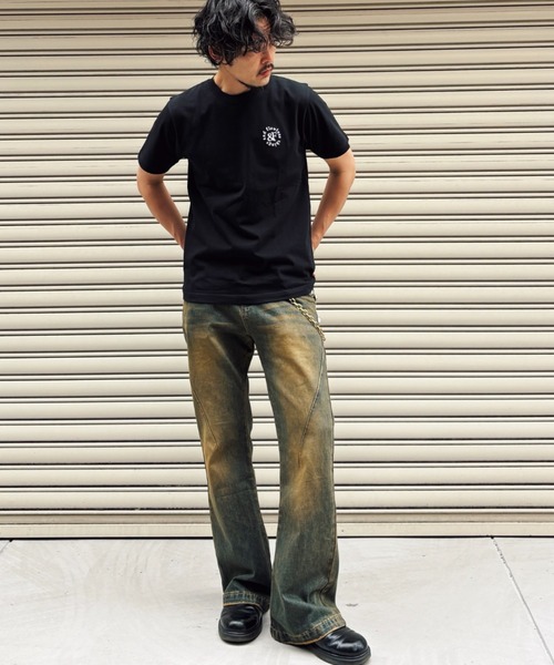 B'day(ビーデイ)の「ヘヴィウェイト天竺 ワンポイント刺繍 半袖 クルーネック コットン100%(Tシャツ/カットソー・メンズ・ブラック/ホワイト/グレイッシュベージュ・LARGE/MEDIUM)」の4枚目の写真