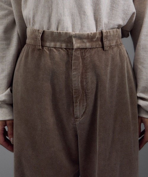 SALON adam et rope'(サロン アダム エ ロペ)の「フェードコーデュロイパンツ / セットアップ対応(その他パンツ・レディース・ピンク/ブラウン/チャコールグレー・M/S)」の15枚目の写真