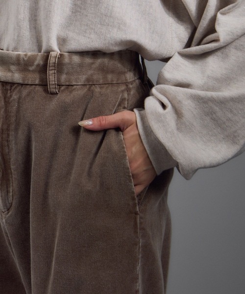 SALON adam et rope'(サロン アダム エ ロペ)の「フェードコーデュロイパンツ / セットアップ対応(その他パンツ・レディース・ピンク/ブラウン/チャコールグレー・M/S)」の16枚目の写真