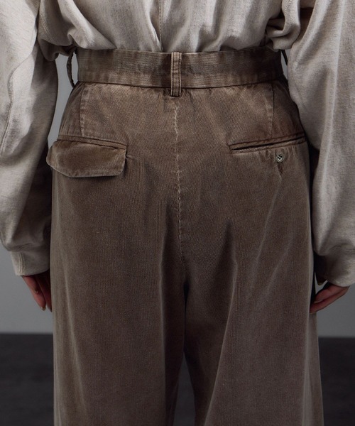 SALON adam et rope'(サロン アダム エ ロペ)の「フェードコーデュロイパンツ / セットアップ対応(その他パンツ・レディース・ピンク/ブラウン/チャコールグレー・M/S)」の17枚目の写真