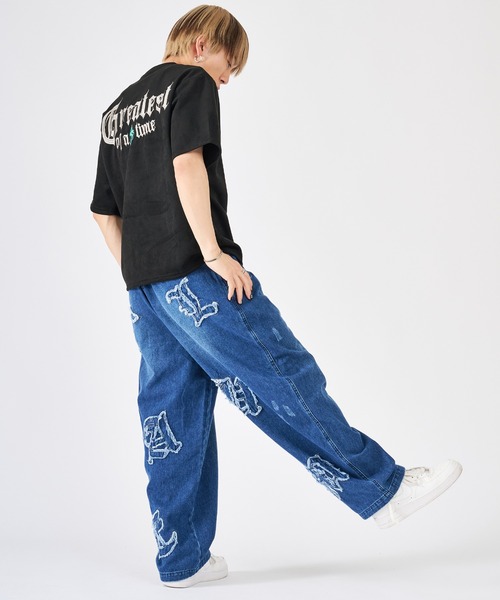 セール】高級な立体人気の刺繍ロゴTシャツ（Tシャツ/カットソー
