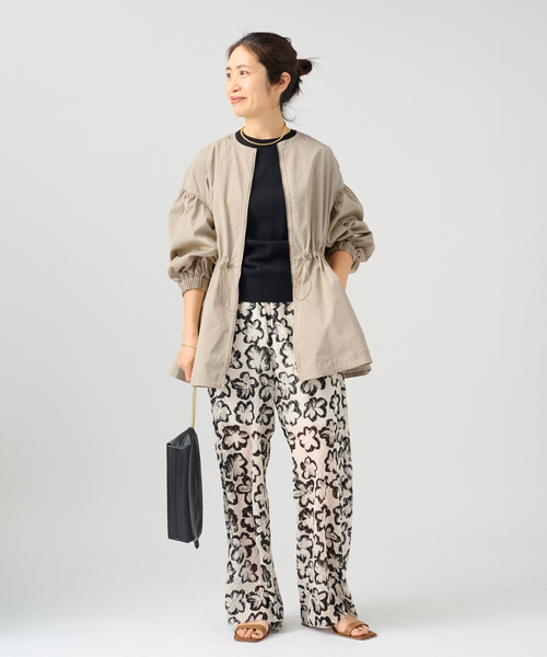 VERMEIL par iena（ヴェルメイユパーイエナ）の「《追加》ノーカラーギャザーZIPブルゾン（その他アウター・レディース・ブラック/ベージュ/ネイビー・FREE）」の10枚目の写真