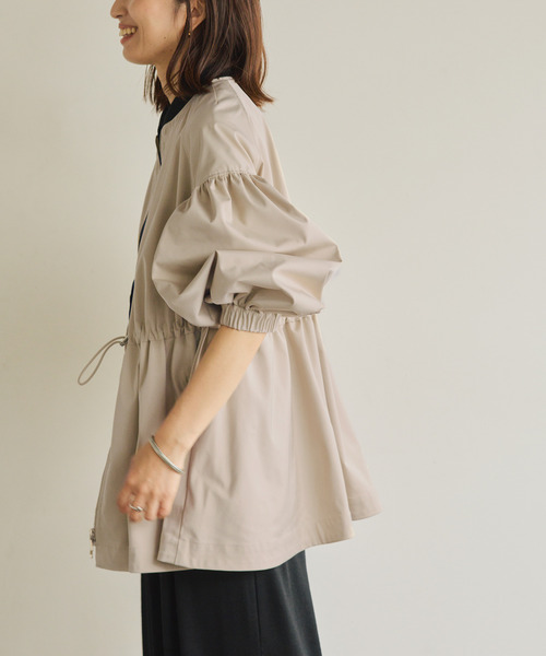 VERMEIL par iena（ヴェルメイユパーイエナ）の「《追加》ノーカラーギャザーZIPブルゾン（その他アウター・レディース・ブラック/ベージュ/ネイビー・FREE）」の19枚目の写真