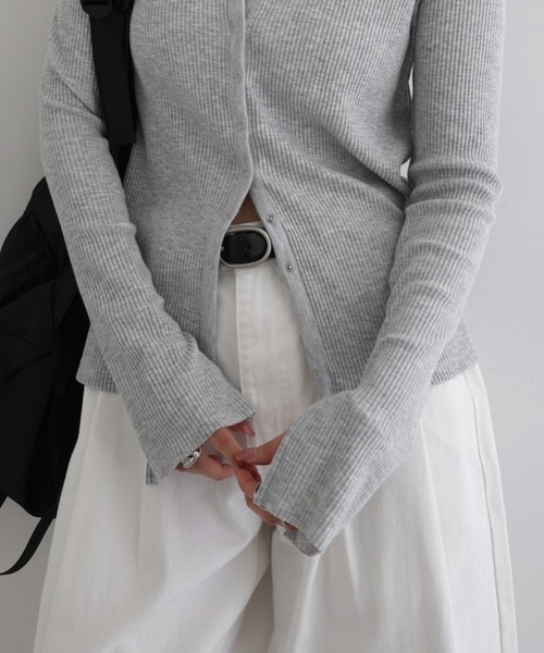 andme（アンドミー）の「セルフカットリブスナップボタン長袖カーディガントップス（カーディガン/ボレロ・レディース・キナリ/スミクロ/杢グレー/ダークブラウン/ブラック・M）」の12枚目の写真