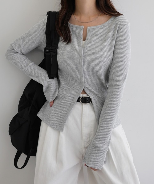 andme（アンドミー）の「セルフカットリブスナップボタン長袖カーディガントップス（カーディガン/ボレロ・レディース・キナリ/スミクロ/杢グレー/ダークブラウン/ブラック・M）」の15枚目の写真