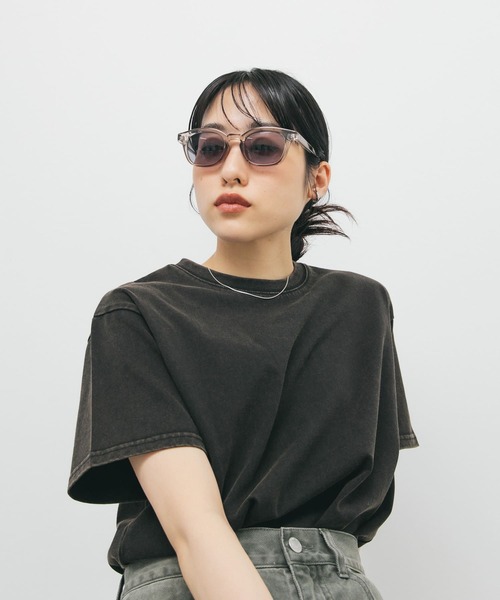 KBF（ケイビーエフ）の「ウェリントンフレームサングラス（メガネ・レディース・ブラウン/グレー系その他/ブラック・ONE）」の3枚目の写真