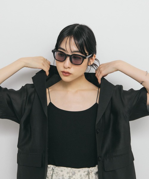 KBF（ケイビーエフ）の「ウェリントンフレームサングラス（メガネ・レディース・ブラウン/グレー系その他/ブラック・ONE）」の4枚目の写真