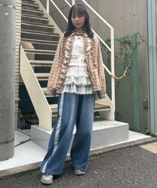 Candy Stripper（キャンディストリッパー）の「CHECK FRILL ジャケット（ノーカラージャケット・レディース・ベージュ/レッド/ブラック・FREE）」の12枚目の写真