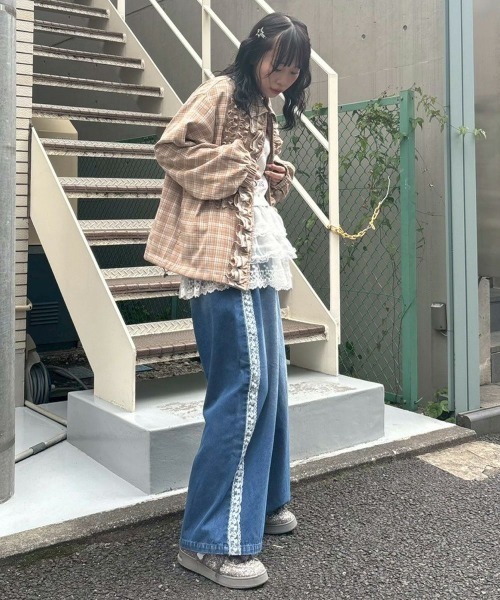 Candy Stripper（キャンディストリッパー）の「CHECK FRILL ジャケット（ノーカラージャケット・レディース・ベージュ/レッド/ブラック・FREE）」の13枚目の写真