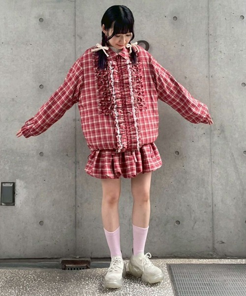 Candy Stripper（キャンディストリッパー）の「CHECK FRILL ジャケット（ノーカラージャケット・レディース・ベージュ/レッド/ブラック・FREE）」の16枚目の写真