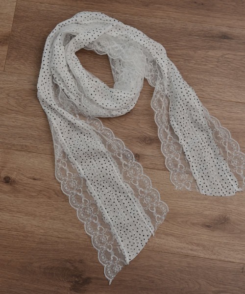 VIBGYOR Women（ヴィブジョー　ウィメン）の「【resonance】ドット柄 レース シースルー ストール/スカーフリボン【マルチウェイ】（ストール/ショール・レディース・ブラック/オフホワイト/ベージュ・FREE）」の12枚目の写真