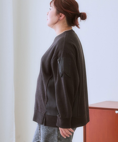 SMILE LAND(スマイルランド)の「<大きいサイズ>異素材使い袖ポケット変わりカノコカットソープルオーバー(Tシャツ/カットソー・レディース・ブラック/ブラウン系・5L/4L/3L/LL/L)」の12枚目の写真