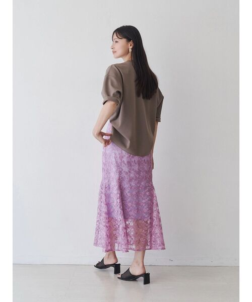 TONAL(トーナル)の「Vガゼットブラウス(シャツ/ブラウス・レディース・オフホワイト/ネイビー/ブラウン/ライトブルー・MEDIUM)」の6枚目の写真