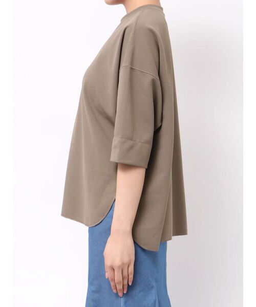 TONAL(トーナル)の「Vガゼットブラウス(シャツ/ブラウス・レディース・オフホワイト/ネイビー/ブラウン/ライトブルー・MEDIUM)」の8枚目の写真