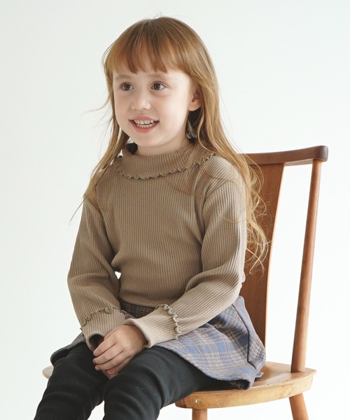 ever closet（エバークローゼット）の「タートルネック  リブトップス（Tシャツ/カットソー・キッズ・グレー系その他/ブラック/ピンク系その他/ブルー系その他4/ブラック系その他/ホワイト系その他/ベージュ系その他/ブラウン/ホワイト/ベージュ/ピンク/ワインレッド/グリーン系その他/ラベンダー/ミント・80ｃｍ/90cm/100cm/110cm/120cm/130cm/140cm/150cm/160cm）」の6枚目の写真