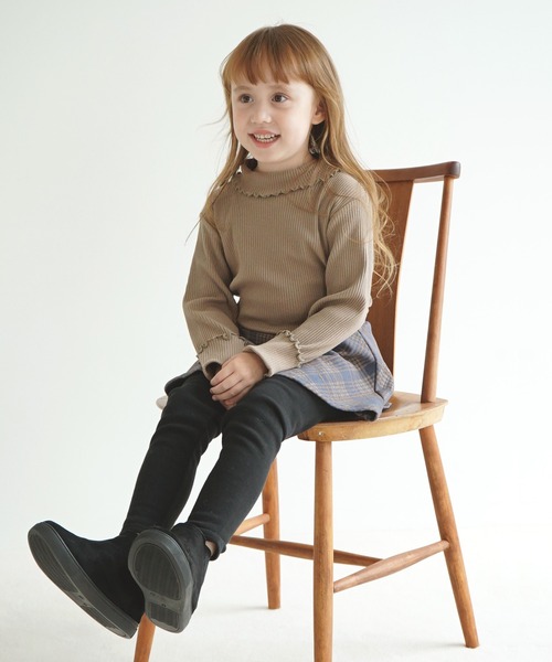 ever closet（エバークローゼット）の「タートルネック  リブトップス（Tシャツ/カットソー・キッズ・グレー系その他/ブラック/ピンク系その他/ブルー系その他4/ブラック系その他/ホワイト系その他/ベージュ系その他/ブラウン/ホワイト/ベージュ/ピンク/ワインレッド/グリーン系その他/ラベンダー/ミント・80ｃｍ/90cm/100cm/110cm/120cm/130cm/140cm/150cm/160cm）」の21枚目の写真