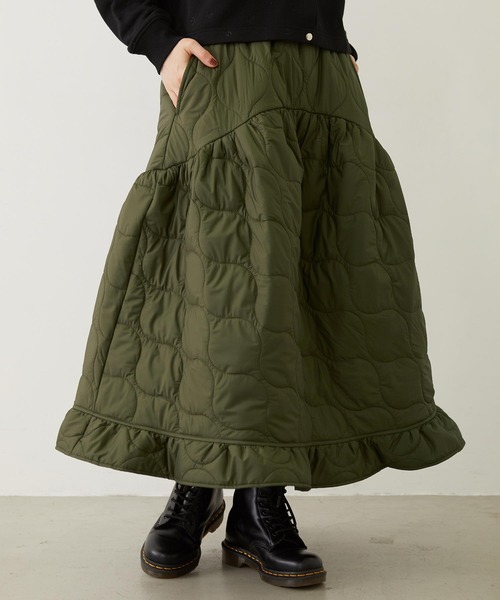MILKFED.(ミルクフェド)の「QUILTED FLARED SKIRT(スカート・レディース・ブラック/オリーブ/ベージュ・ONE SIZE)」の1枚目の写真