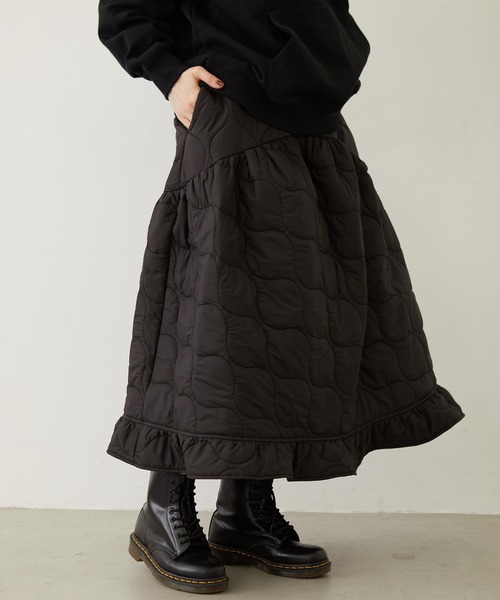DECEMBERMAY ロゴプリント スカート セール】QUILTED FLARED SKIRT（スカート）｜MILKFED.（ミルクフェド