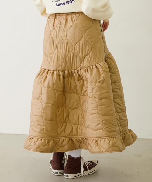 MILKFED.(ミルクフェド)の「QUILTED FLARED SKIRT(スカート・レディース・ブラック/オリーブ/ベージュ・ONE SIZE)」の6枚目の写真