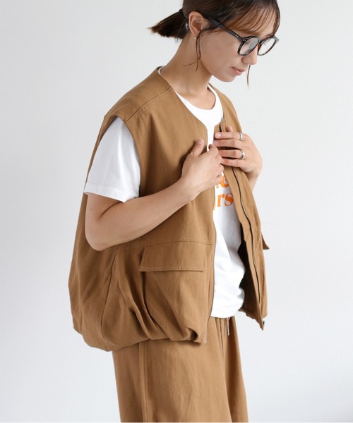 cepo(セポ)の「〈セットアップ対応〉カルゼスソバルーンジップベスト(ベスト・レディース・ブラック/キャメル・M)」の1枚目の写真