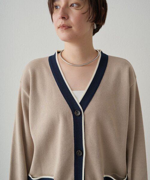 LOUNGEDRESS(ラウンジドレス)の「配色ラインニットカーデ(ニット/セーター・レディース・ベージュ/ネイビー・FREE)」の5枚目の写真
