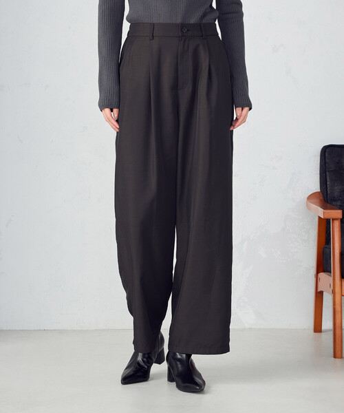 COMME CA ISM（コムサイズム）の「【セットアップ対応】ポリエステルツイル　ワイドテーパードパンツ（その他パンツ・レディース・カーキ/ブラック・LARGE/MEDIUM）」の5枚目の写真