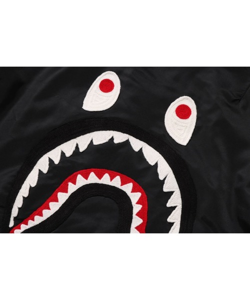 A BATHING APE（アベイシングエイプ）の「SHARK MA-1（MA-1・メンズ・オリーブ/ブラック・XX-LARGE/SMALL/X-LARGE/MEDIUM/LARGE）」の7枚目の写真