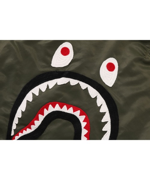 A BATHING APE（アベイシングエイプ）の「SHARK MA-1（MA-1・メンズ・オリーブ/ブラック・XX-LARGE/SMALL/X-LARGE/MEDIUM/LARGE）」の8枚目の写真