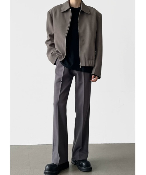 Otte(オッテ)の「センタープレスセミフレアスラックス(その他パンツ・メンズ・グレー/ブラック・MEDIUM/LARGE/SMALL/X-LARGE)」の3枚目の写真