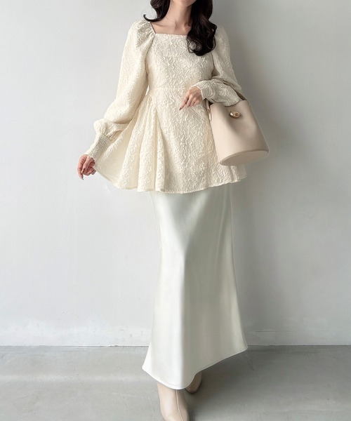 Meiru(メイル)の「スクエアネックジャガードペプラムトップス(薄手)(シャツ/ブラウス・レディース・ブルー系その他/ブラック/クリーム・SMALL/MEDIUM/LARGE)」の5枚目の写真