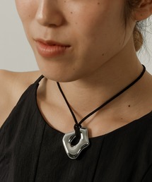 ORLEAN（オルレアン）の「金属アレルギー対応 マルチコードチョーカー デザインモチーフ ニュアンス サージカルステンレス（チョーカー）」