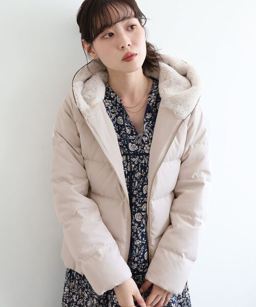 le.coeur blanc（ルクールブラン）の「ファーフードショートダウン（ダウンジャケット/コート・レディース・グレイッシュベージュ/モカ/ネイビー/ライトグレー/ブラック・36/38/40）」の18枚目の写真