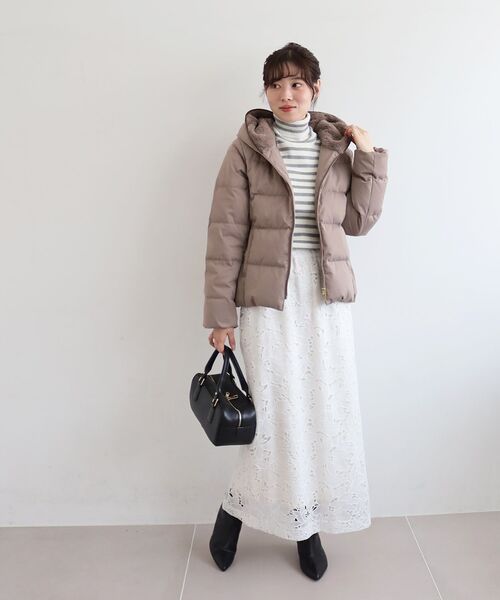 le.coeur blanc（ルクールブラン）の「ファーフードショートダウン（ダウンジャケット/コート・レディース・グレイッシュベージュ/モカ/ネイビー/ライトグレー/ブラック・36/38/40）」の19枚目の写真