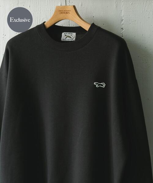 PENNEYS（ぺニーズ）の「『XLサイズ/WEB限定』『別注』PENNEYS×DOORS　THE FOX クルーネックスウェット（スウェット・メンズ・チャコールグレー/レッド/グレー系その他/ベージュ・X-LARGE/LARGE/MEDIUM）」の2枚目の写真
