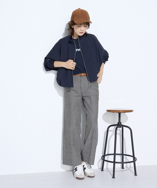 COMME CA Wardrobe（コムサワードローブ）の「ドライナイロンストレッチタフタ ブルゾン（ブルゾン・レディース・グレイッシュブルー/ブラウン系その他/ネイビー・FREE）」の14枚目の写真